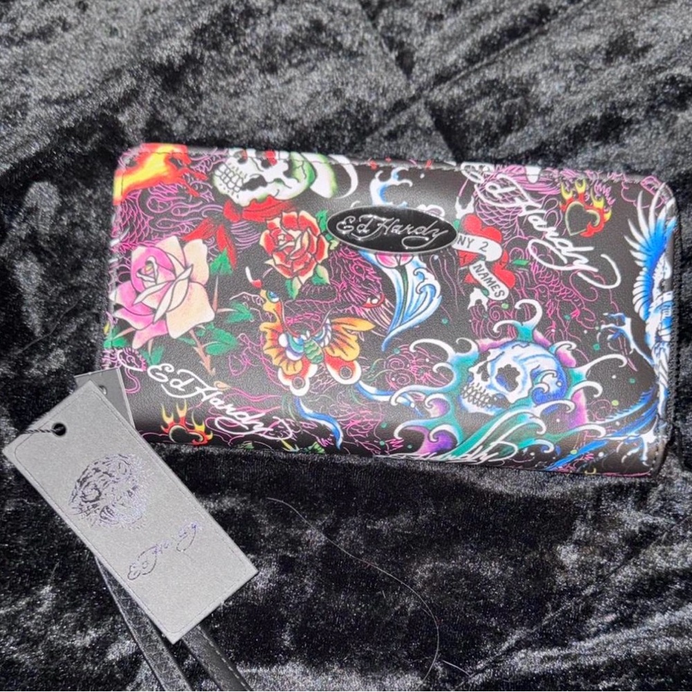 Ed Hardy Vibrant Skull and Rose Wallet
